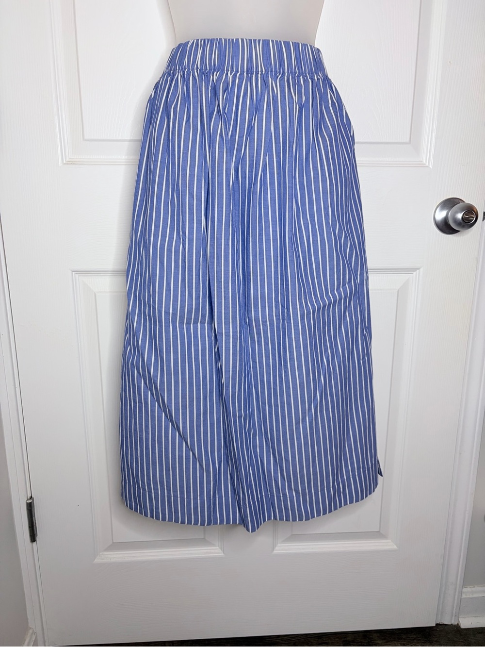 Old Navy Blue White Striped Midi Skirt Petite Large Cotton Pockets